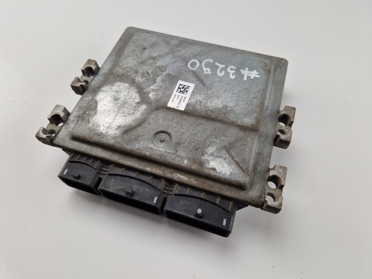 Nissan Juke Engine Control Unit / module (ECU) SID305 S180067168A 23710BJ91B Engine Control Un...