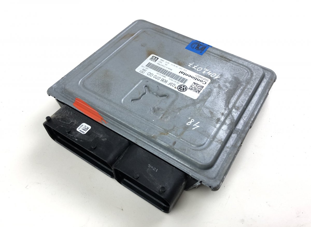 Volkswagen Polo Engine Control Unit / module (ECU) 5WP44821 Engine Control Unit / module (ECU) VW ...