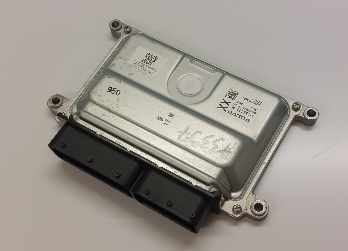 Volvo XC60 Engine Control Unit / module (ECU) 31286154AC MB279700-9500 Engine Control Unit / ...