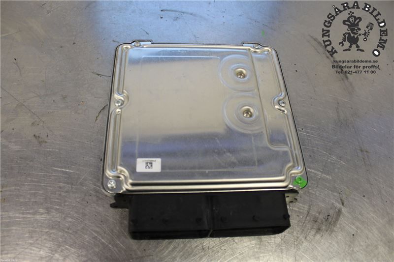 Volkswagen Passat (B8) Engine Control Unit / module (ECU) 0281031066 Engine Control Unit / module (ECU) V...