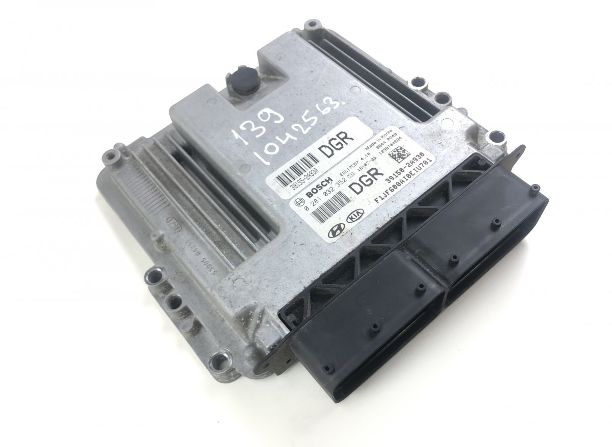 Kia Optima (JF) Engine Control Unit / module (ECU) 0281032352 Engine Control Unit / module (ECU) K...