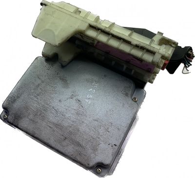 Dzinēja vadības bloks / modulis (ECU) VOLVO V70 II / XC70 I (P80) (2000-2007)