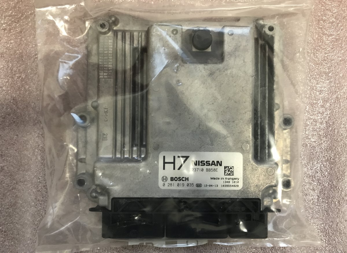 Nissan Qashqai Engine Control Unit / module (ECU) 0281019035 Engine Control Unit / module (ECU) N...