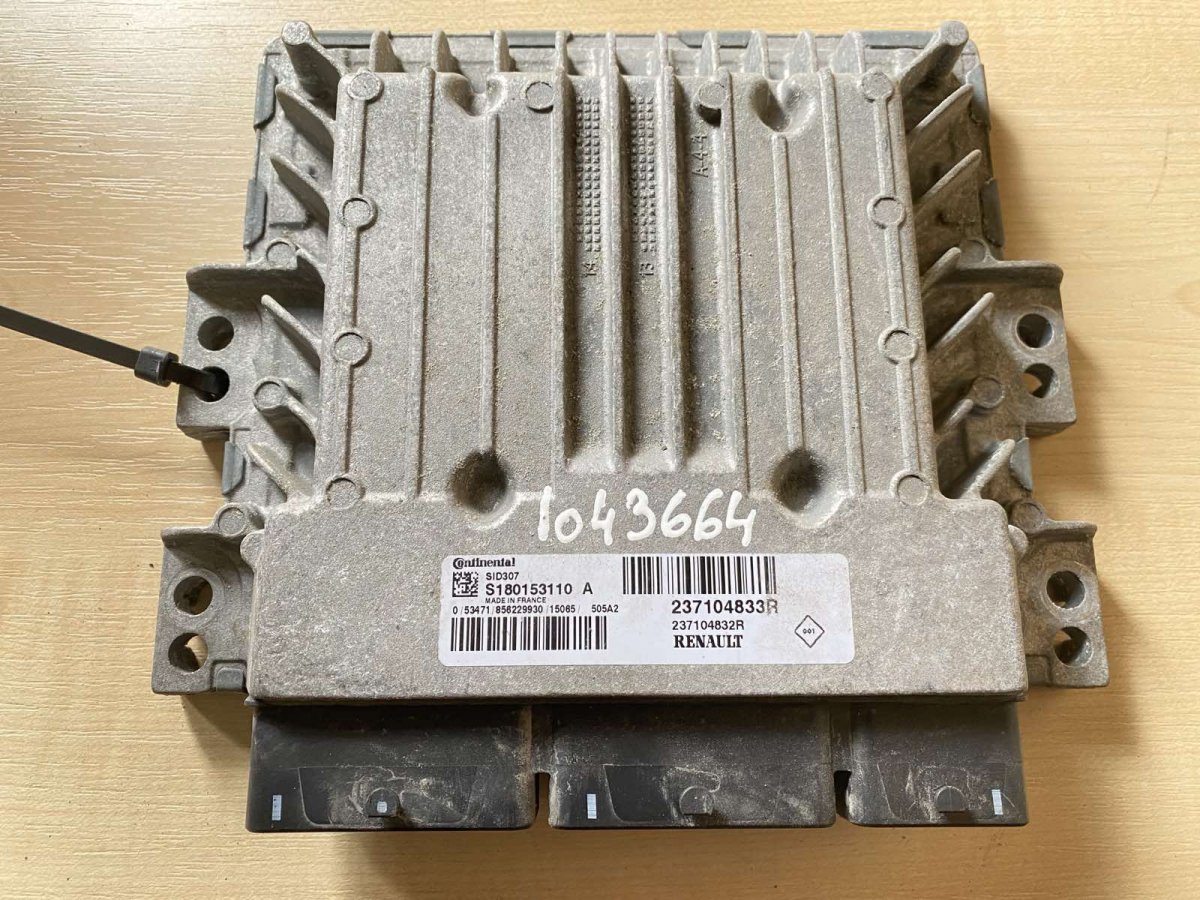 Renault Megane Engine Control Unit / module (ECU) S180153110 Engine Control Unit / module (ECU) R...