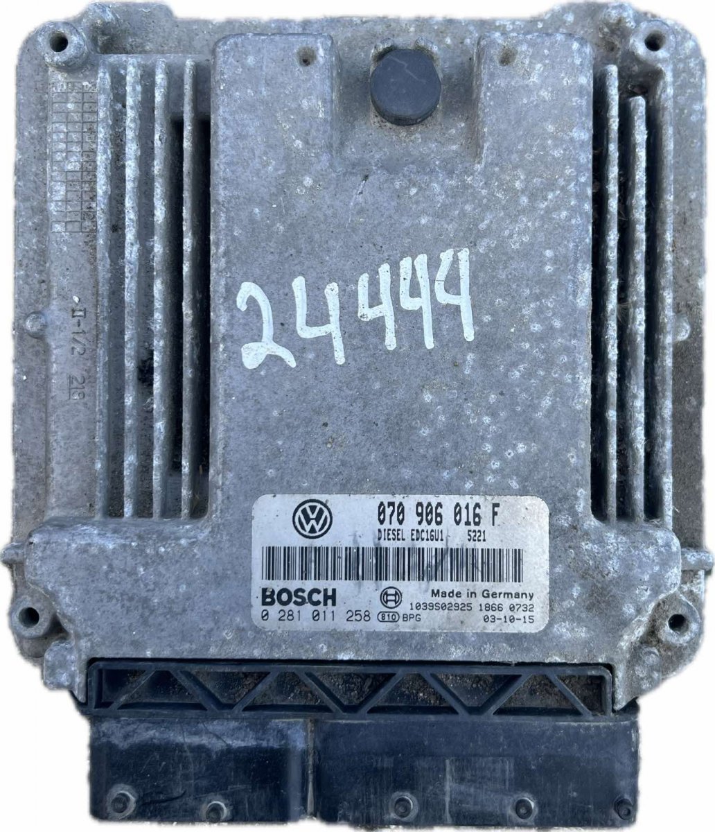 Volkswagen Touareg Engine Control Unit / module (ECU) Engine Control Unit / module (ECU) VW TOUAREG I...