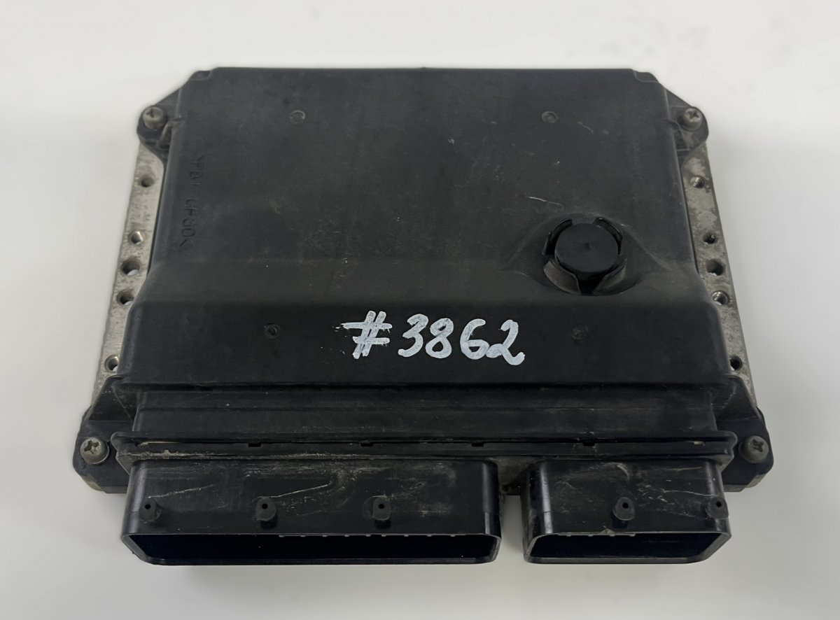 Toyota Avensis (T27) Engine Control Unit / module (ECU) 8966105D12 MB275900-1911 Engine Control Unit / ...