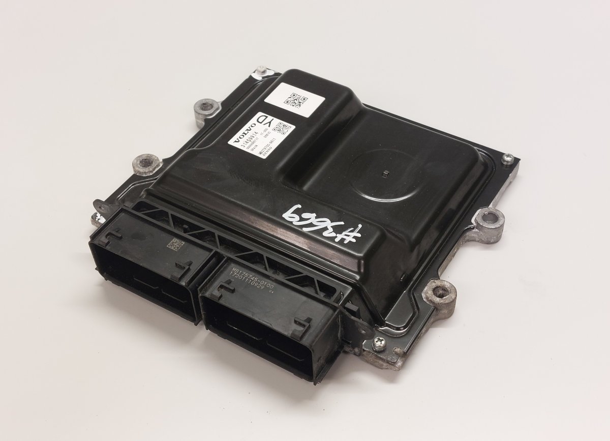 Volvo S90 Engine Control Unit / module (ECU) 31459914 MB279700-9811 Engine Control Unit / mo...