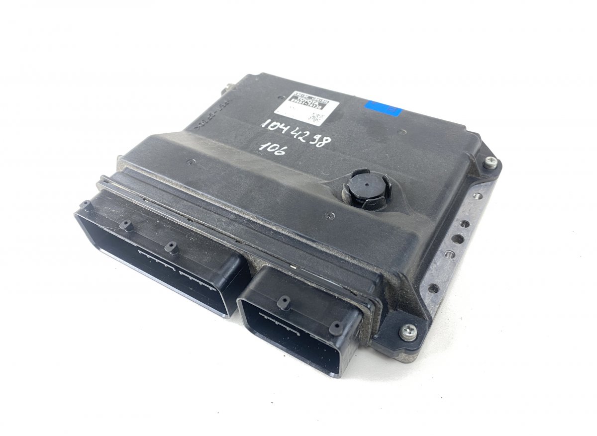 Lexus CT Engine Control Unit / module (ECU) 2755008440 275500-8440 Engine Control Unit / mo...