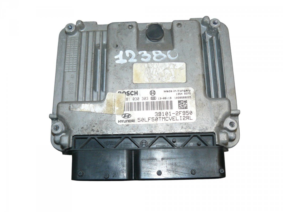 0281030303 Engine Control Unit / module (ECU) HYUNDAI TUCSON II / ix35 I (LM) (2009-2017)