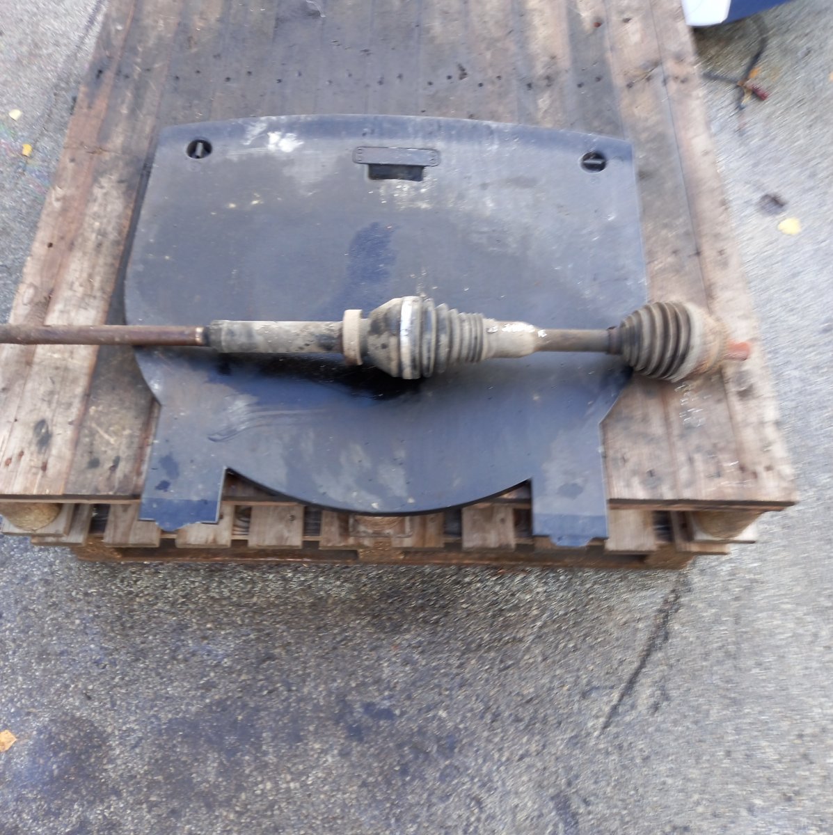 Volvo XC90 Drive Shaft Front Right Drive Shaft Front Right                        ...