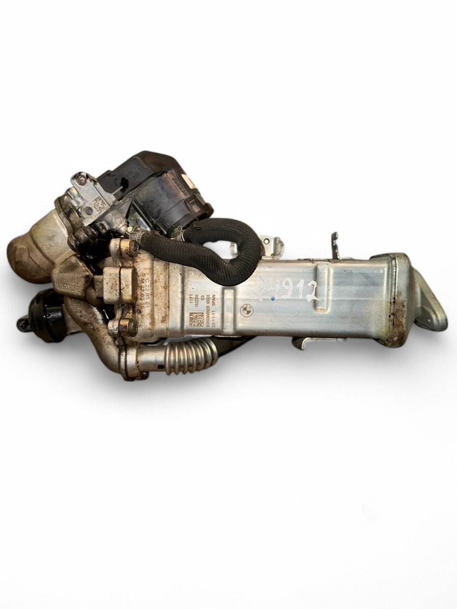 BMW 5 (F10 / F11) ЭГР охлаждение 7822350 7810871 11717822350 11717810871 EGR coo...