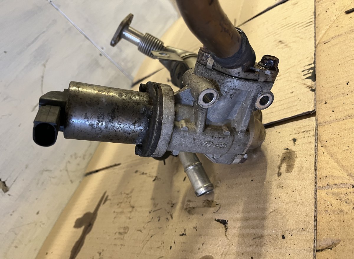 Kia ceed (ED) EGR Valve EGR Valve KIA CEE'D I (ED) (2006-2012)

Generat...
