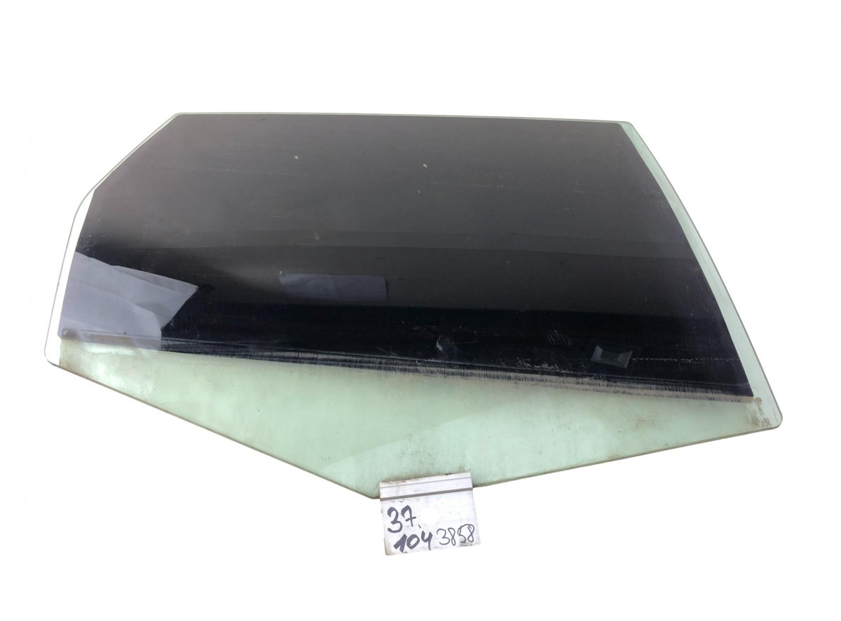 Volvo XC60 Door window glass rear right 31386801 Door window glass rear right VOLVO XC6...