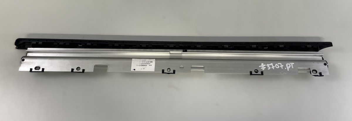 Audi A8 (D3) Door window sun shade rear right 4E0861334G Door window sun shade rear right AUD...