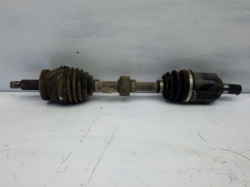 Drive Shaft Front Left                                      KIA SORENTO II (XM) (2009-2015)