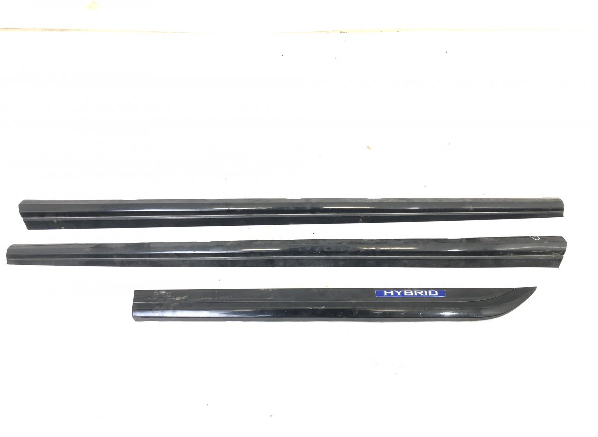 Lexus LS Door Moulding Front Left 7507250050 Door Moulding Front Left LEXUS LS (X...
