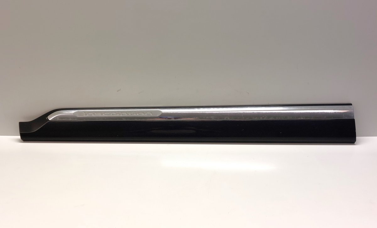 Volvo XC90 Door Moulding Front Left 31448427 31448417 Door Moulding Front Left VOLV...