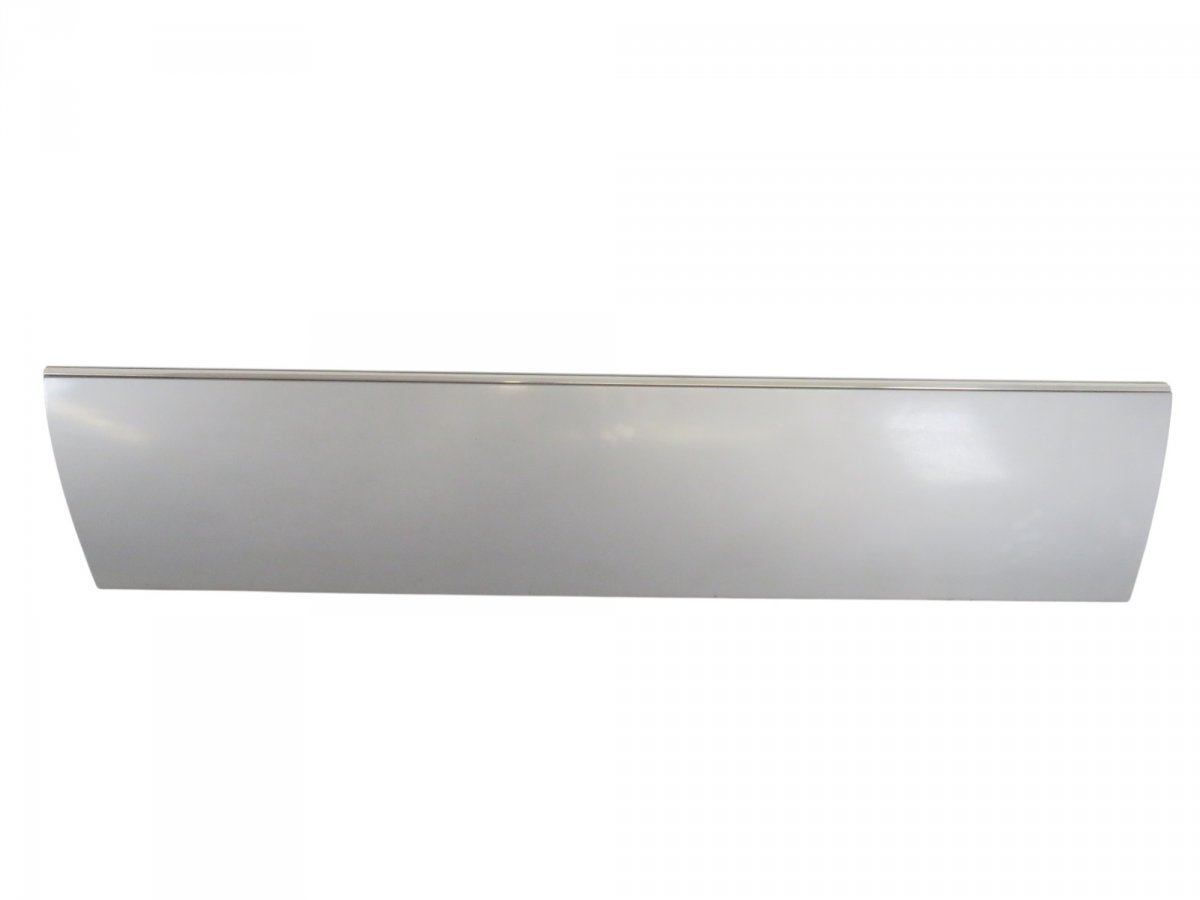 Mercedes-Benz 200 - 500 / E (W124) Door lower moulding front left A1406901940 1406901940 Door lower moulding fron...