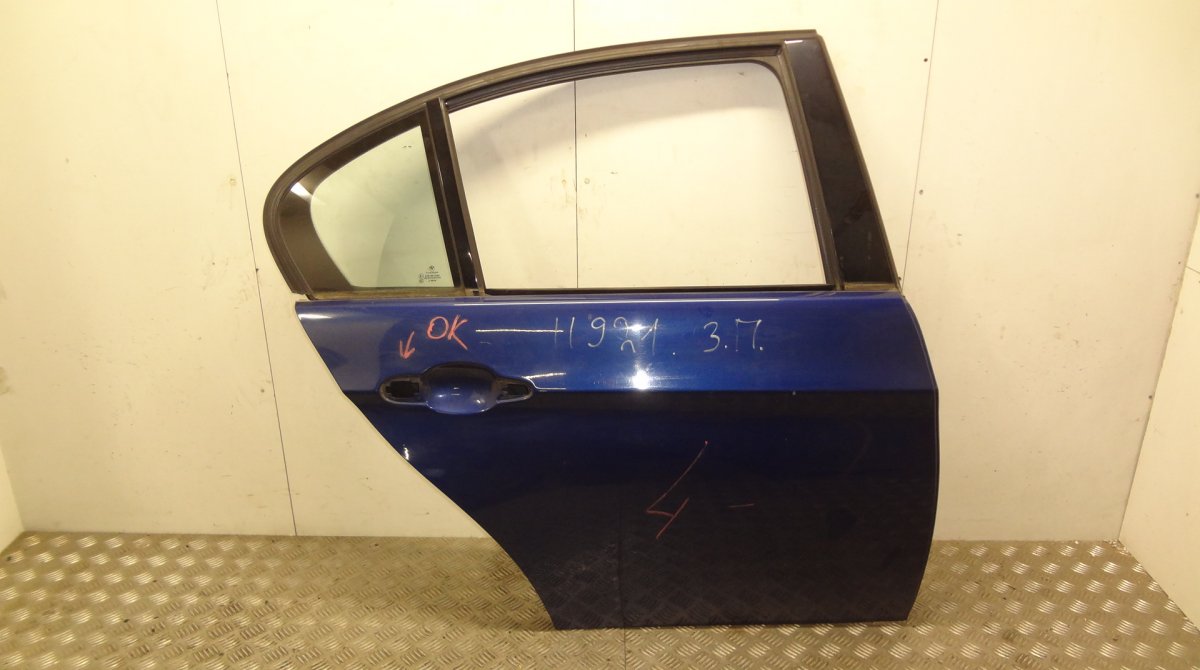 BMW 3 (E90 / E91 / E92 / E93) Door Rear Right Door Rear Right BMW 3 (E90, E91, E92, E93) (200...