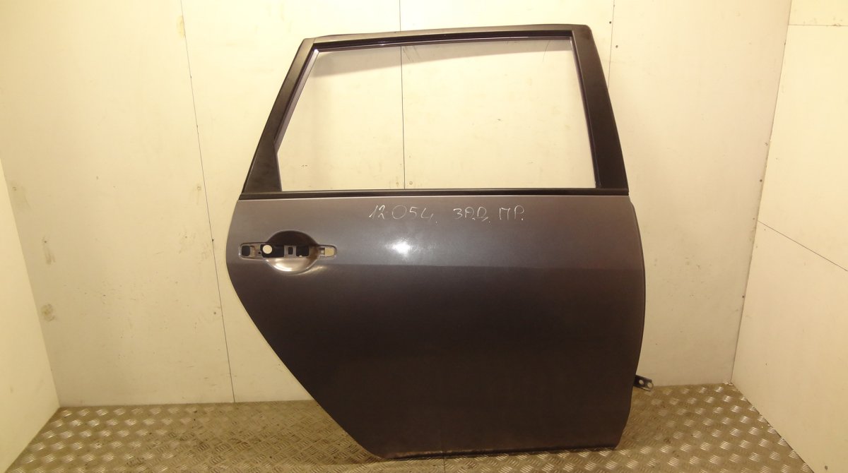 Mitsubishi Grandis Door Rear Right Door Rear Right MITSUBISHI GRANDIS II (NA_W) (2...