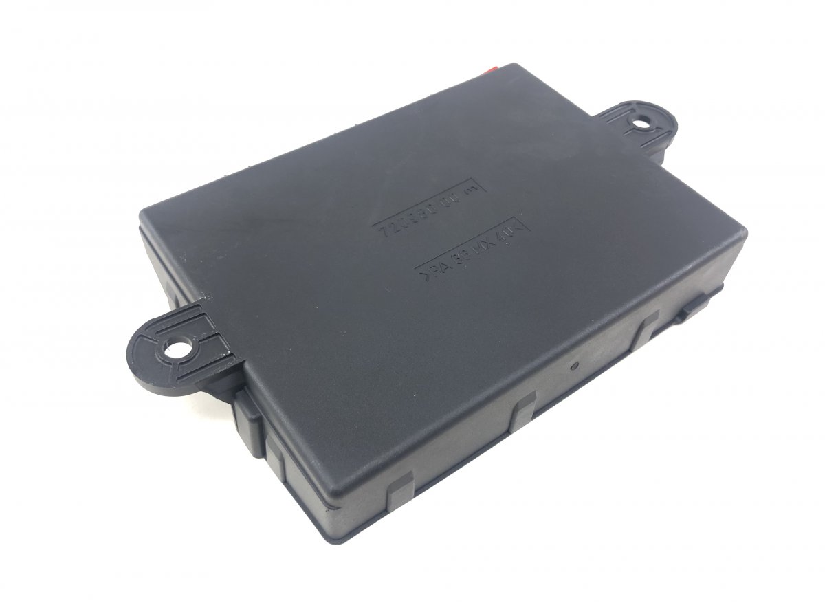 Mercedes-Benz C (W204) Door control unit front right 0507951702 Door control unit front right MERCED...