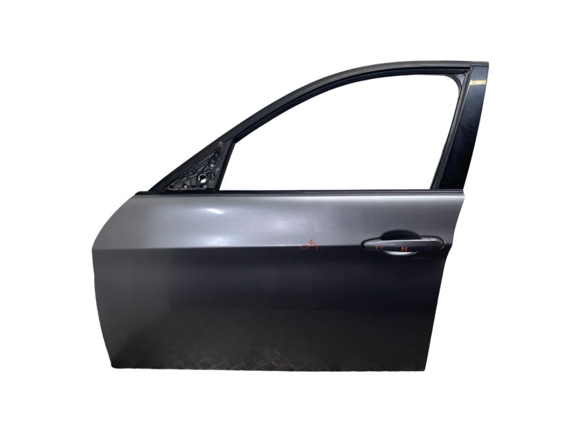 BMW 3 (E90 / E91 / E92 / E93) Door Front Left Door Front Left BMW 3 (E90, E91, E92, E93) (200...