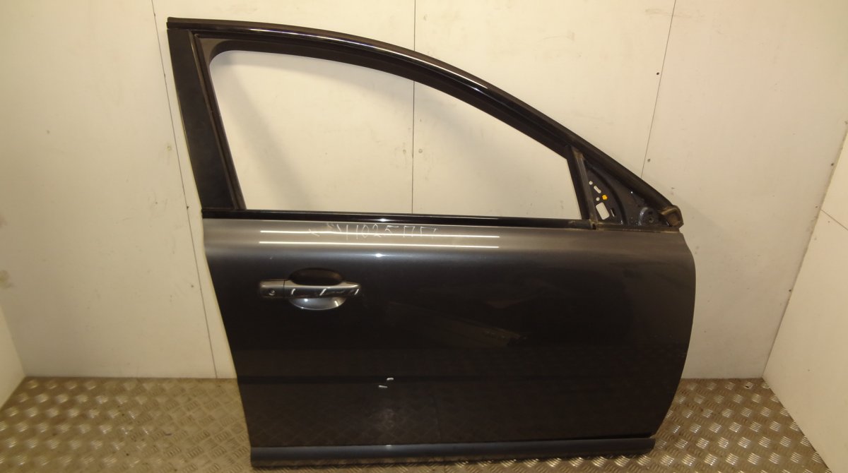 Volvo V70 Door Front Right Door Front Right VOLVO V70 III (BW) (2007-2016)...