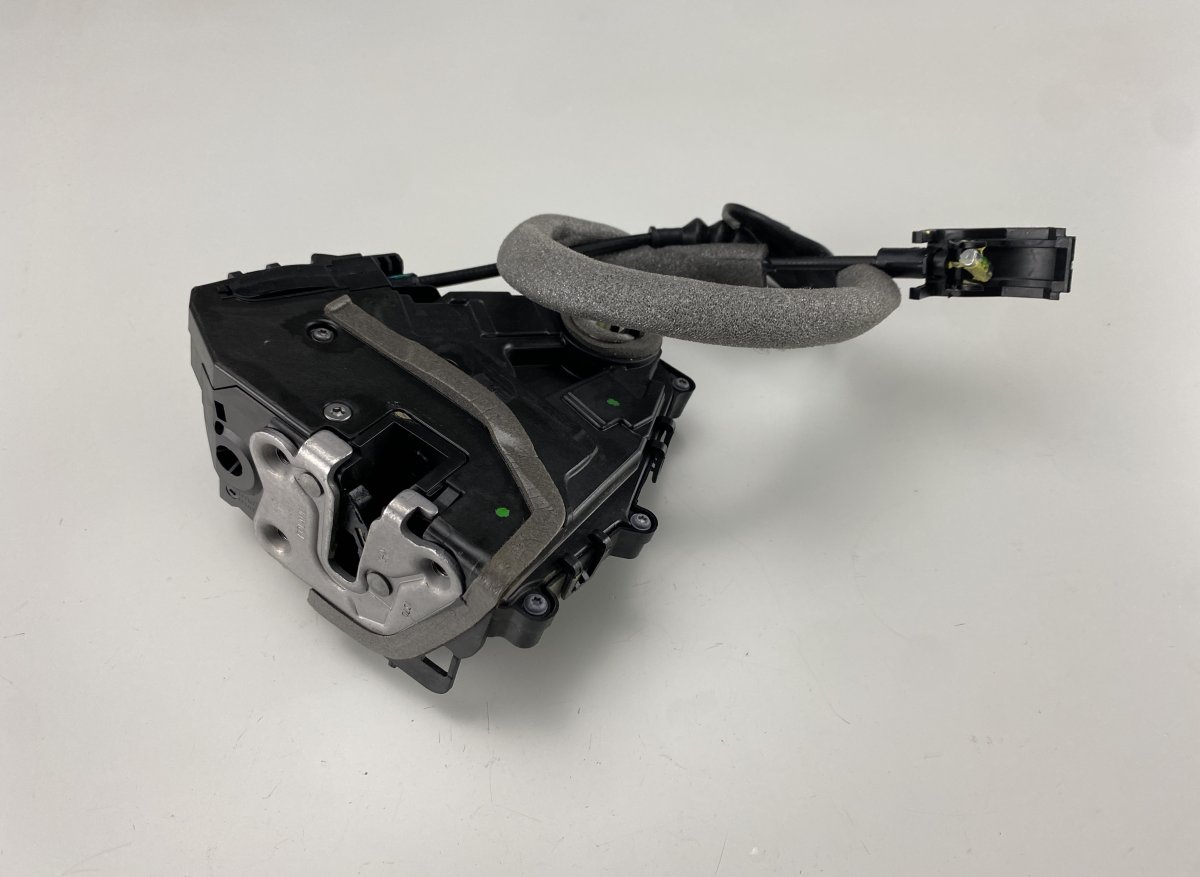 Renault Captur Door Lock Front Right 805024067R Door Lock Front Right RENAULT CAPTUR...