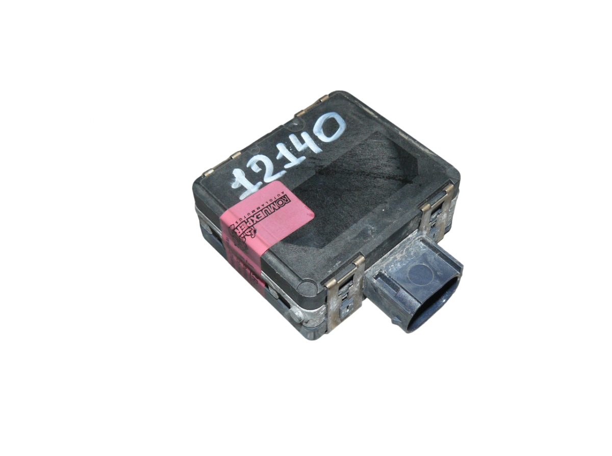 Skoda Octavia Distronic radar / sensor