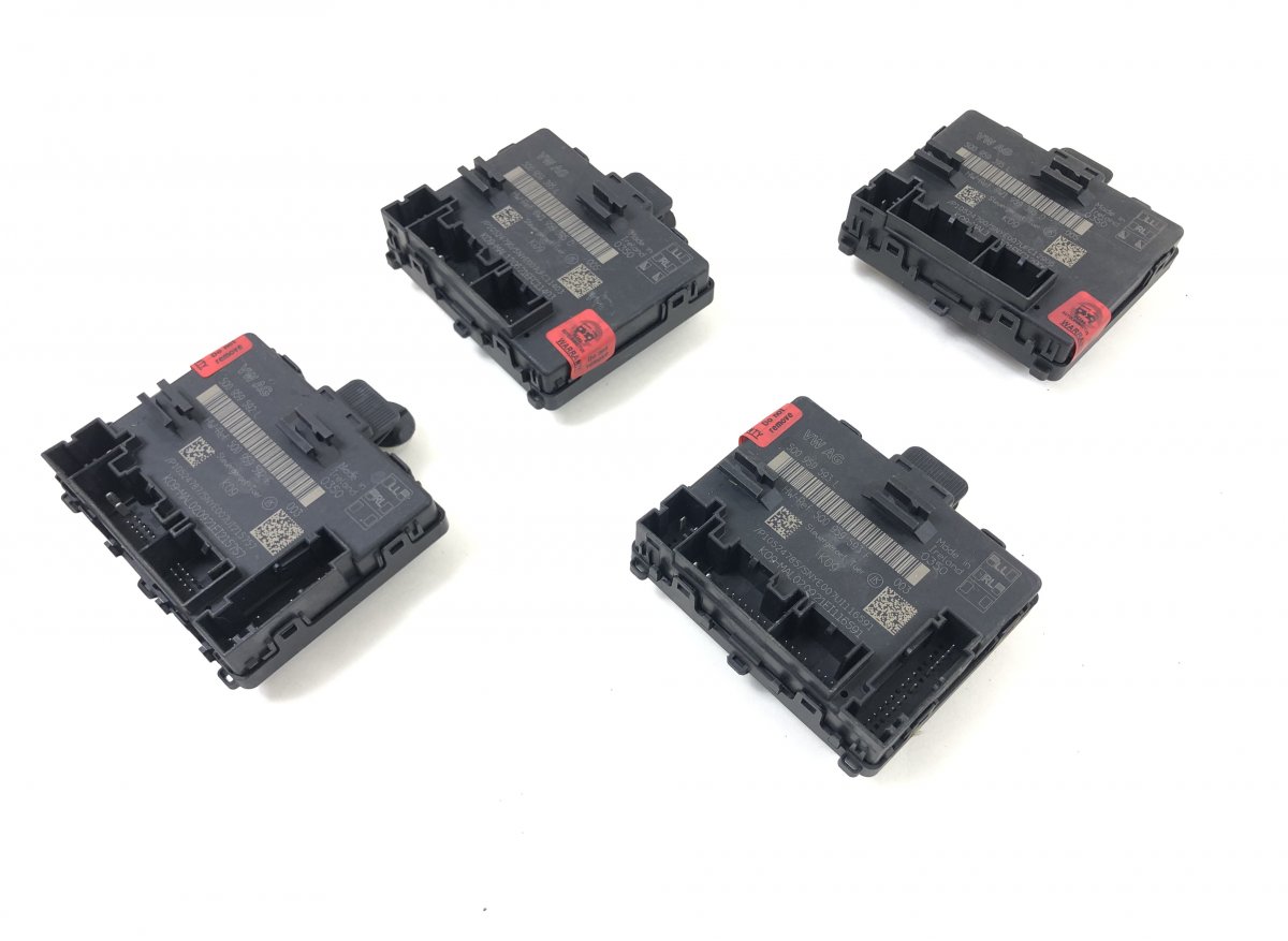Volkswagen Arteon Door control unit front left 5Q0959592L Door control unit front left VW ARTE...