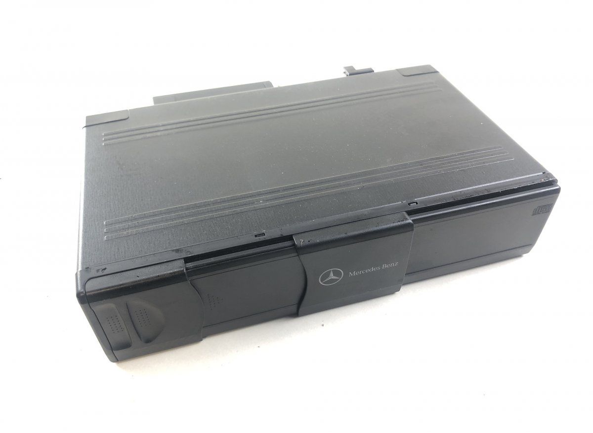 A2038209089 CD  Changer MERCEDES-BENZ SL-CLASS (R230) (2001-2012)