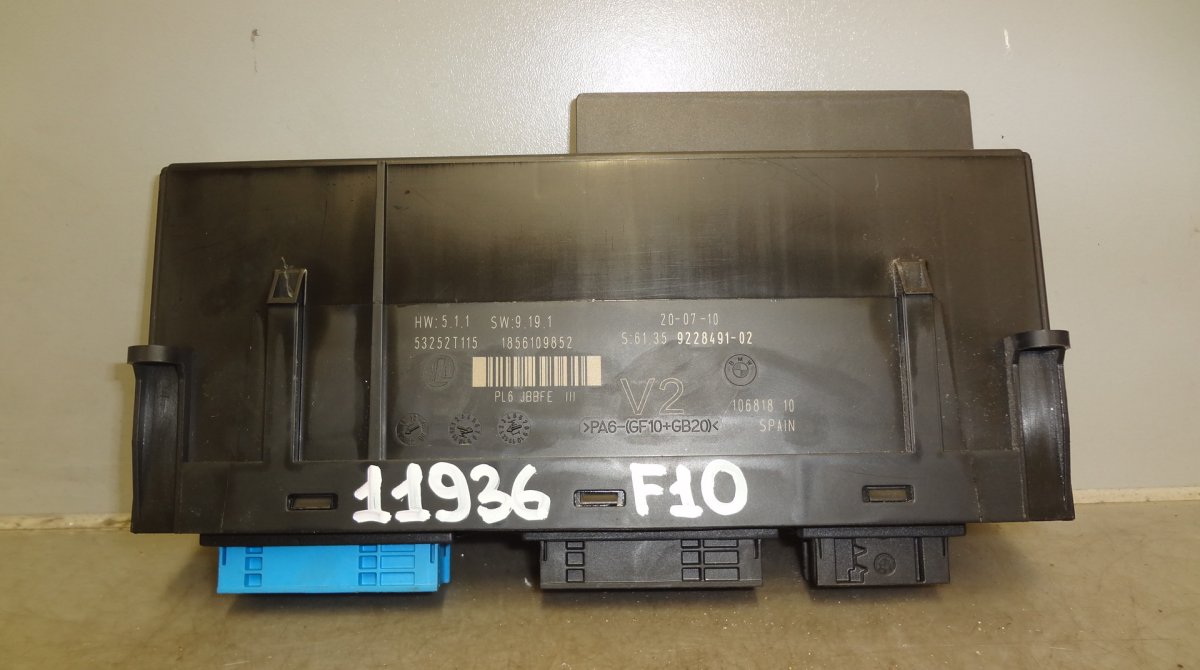 BMW 5 (E60 / E61) Central Locking Control Unit 9228491 Central Locking Control Unit BMW 5 (F10...