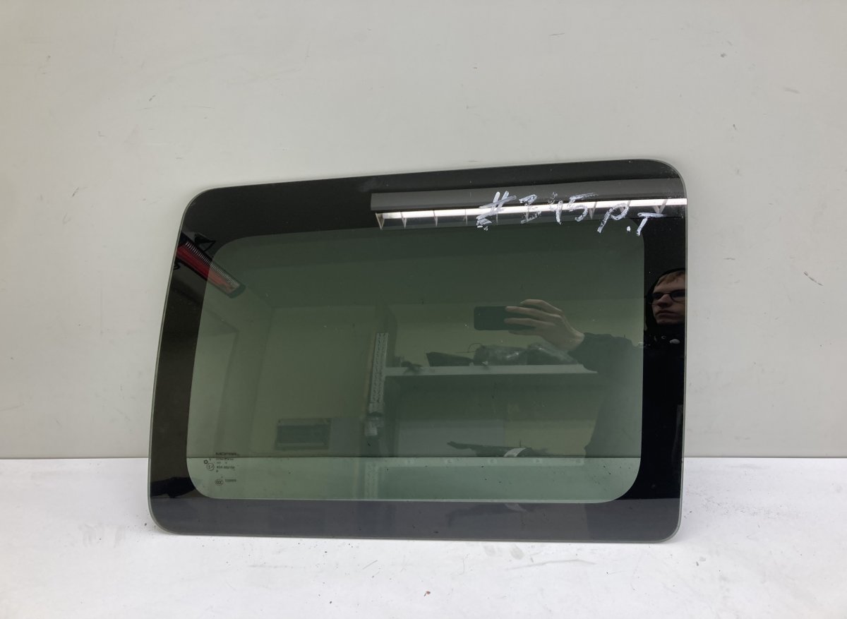 Jeep Patriot Chassis Side Window glass Rear Right