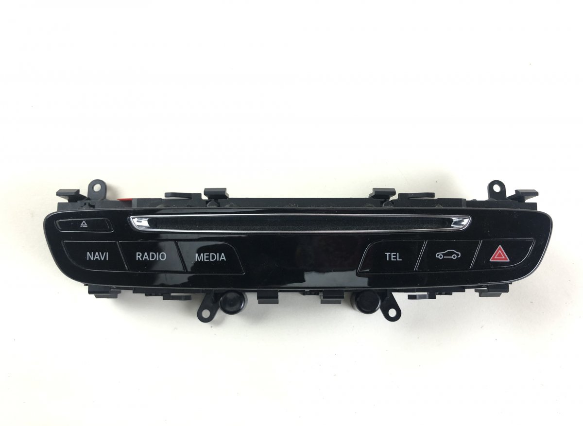 Mercedes-Benz A (W176) Combined switch set in dashboard A2059052401 Combined switch set in dashboard ME...