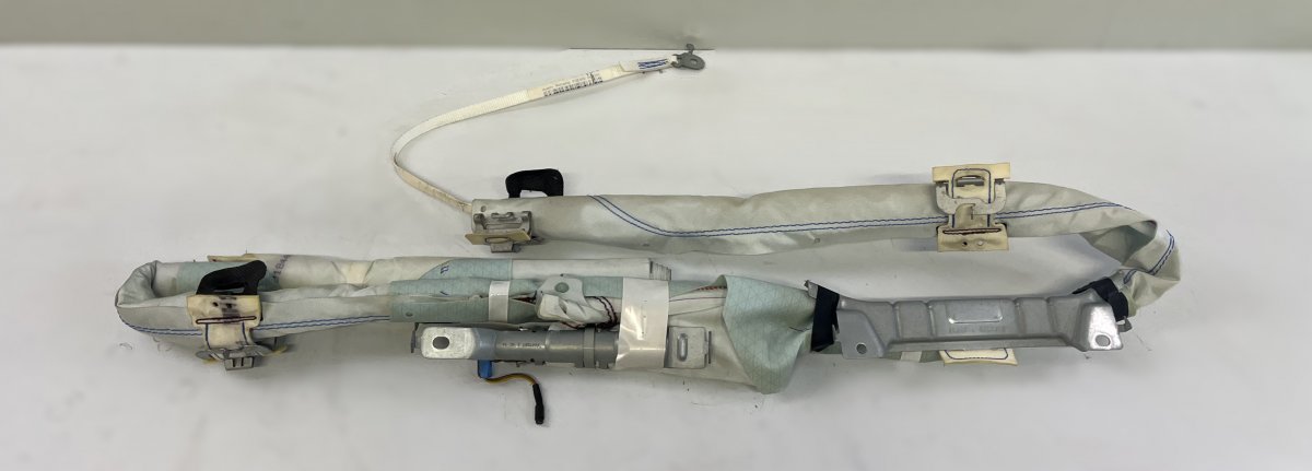 Nissan Qashqai (J11) Head/roof/curtain airbag left 985P14EA0A Head/roof/curtain airbag left NISSAN...