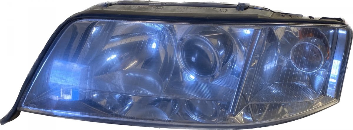 Audi A6 (C5) передняя фара (левая) Headlight left AUDI A6 / A6 ALLROAD (C5) (1997-...