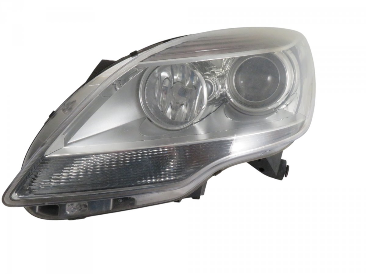 Mercedes-Benz A (W169) ajovalo (vasen) A2518203761 A2518205361 A2518207561 Headlight l...