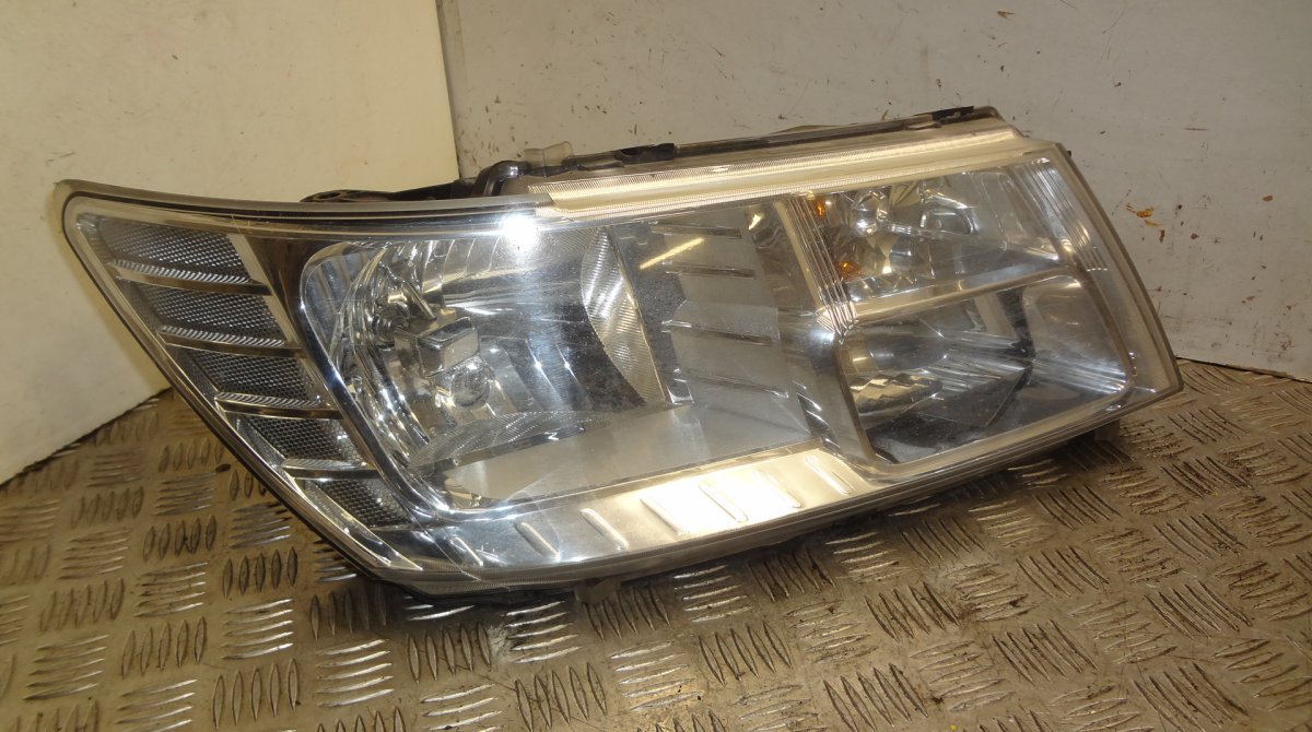 Dodge Journey priekinis žibintas (dešinė)