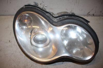 0301166276 Priekšējais lukturis labais MERCEDES-BENZ C-CLASS (W203, CL203) (2000-2011)