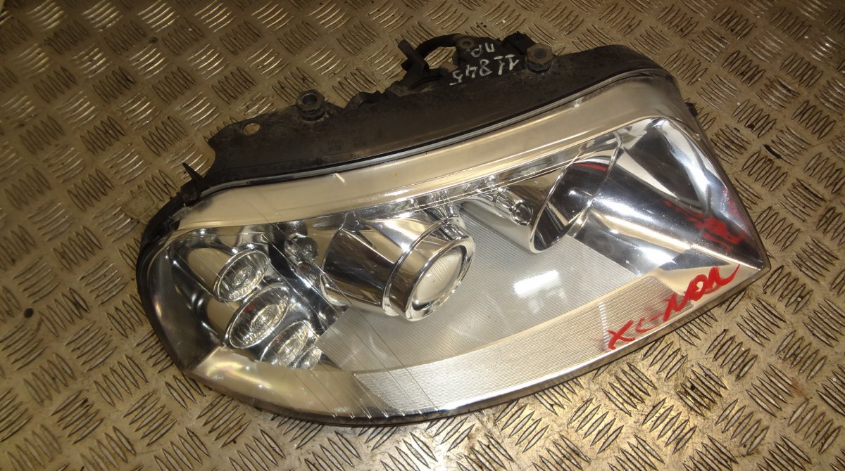 Volkswagen Sharan headlight right 0301182272 Headlight right VW SHARAN I (7M) (19...