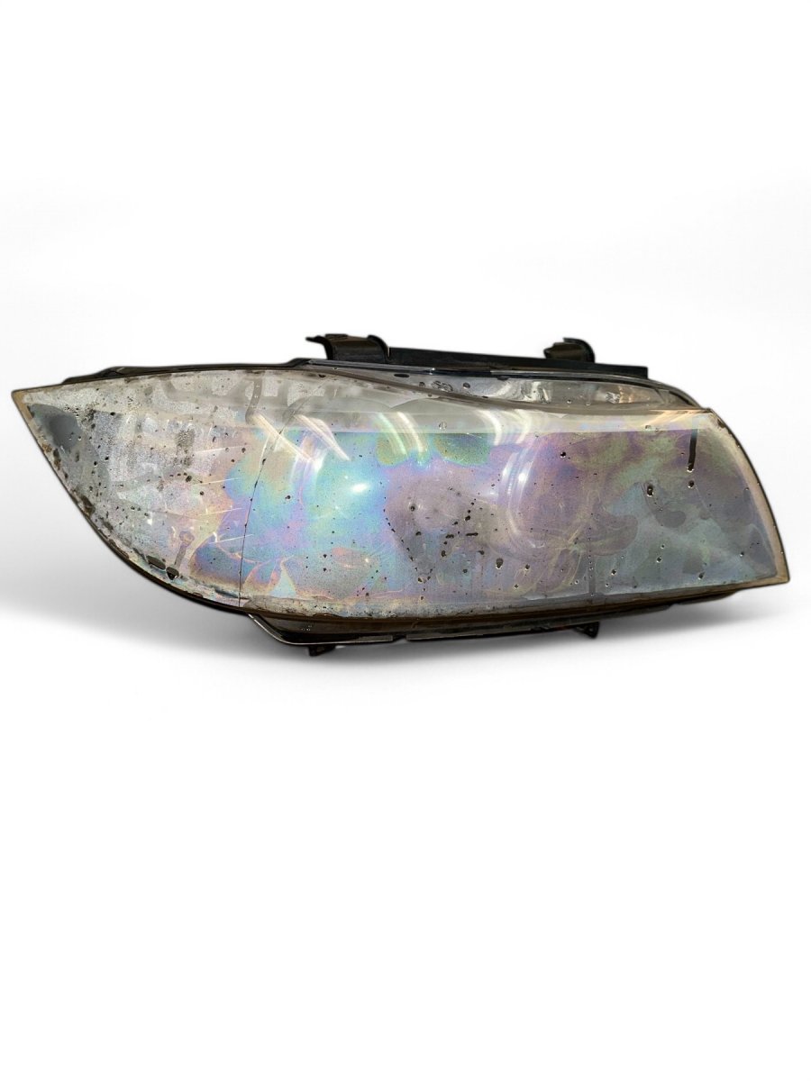 BMW 3 (E90 / E91 / E92 / E93) передняя фара (правая) 631172402489 7237647 63117202574 7202574 631172...