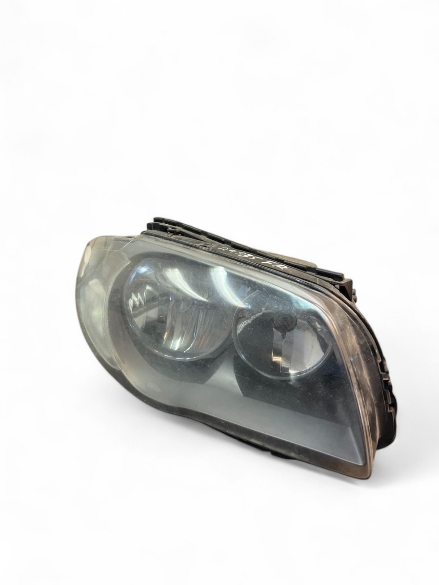BMW 1 (E81 / E82 / E87 / E88) headlight right 63117193388 7193388 Headlight right BMW 1 (E81,...