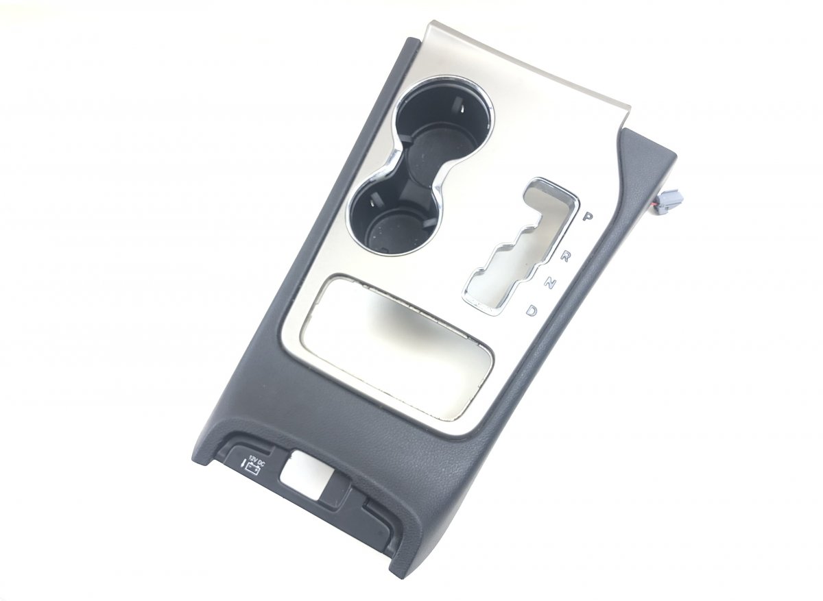 Jeep Grand Cherokee (WK) Gearshift lever cover 1SY441XTAC Gearshift lever cover JEEP GRAND CHE...