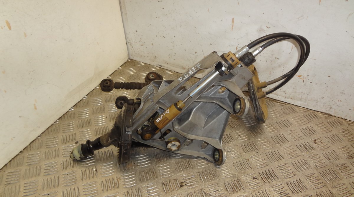Volkswagen Transporter (T5, Caravelle, Multivan) Gearshift Mechanism Gearshift Mechanism VW TRANSPORTER T5 / MULTIVA...