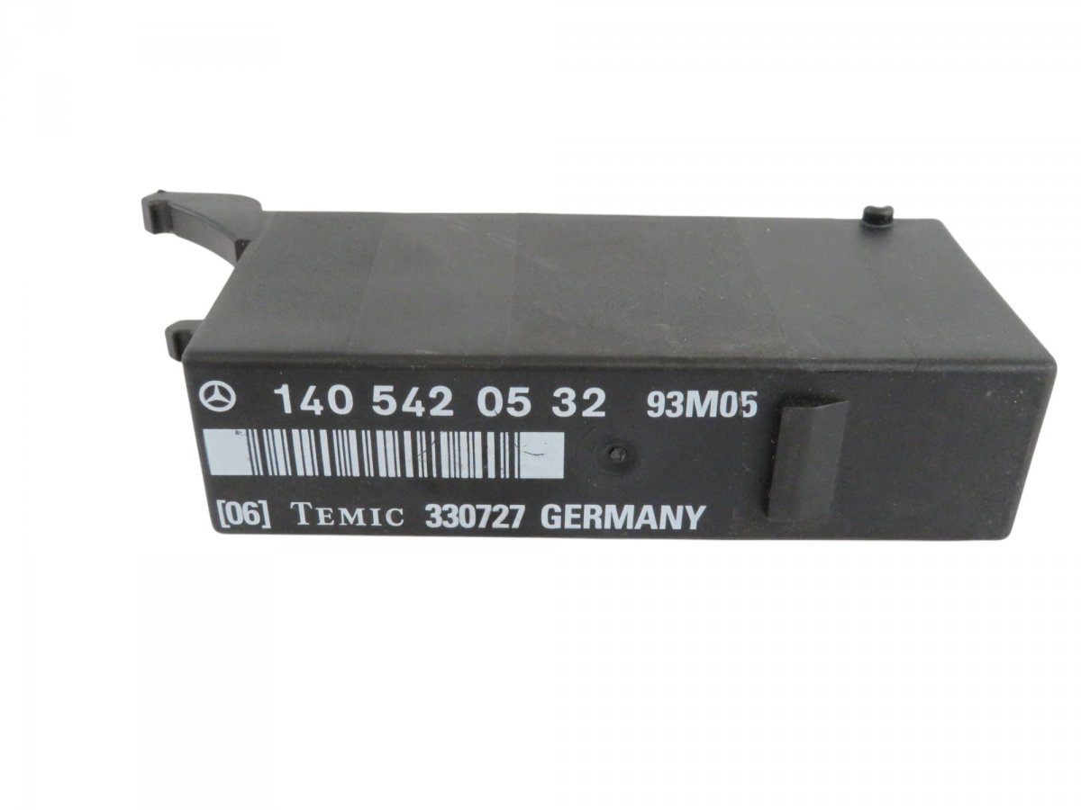 Mercedes-Benz 200 - 500 / E (W124) Hazard light relay A1405420532 1405420532 A1405420832 1405420832 H...
