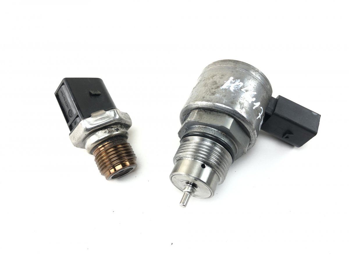 Volkswagen Transporter (T6, Caravelle, Multivan) Fuel pressure regulator set 04L130764E 05L906054A Fuel pressure regulator s...