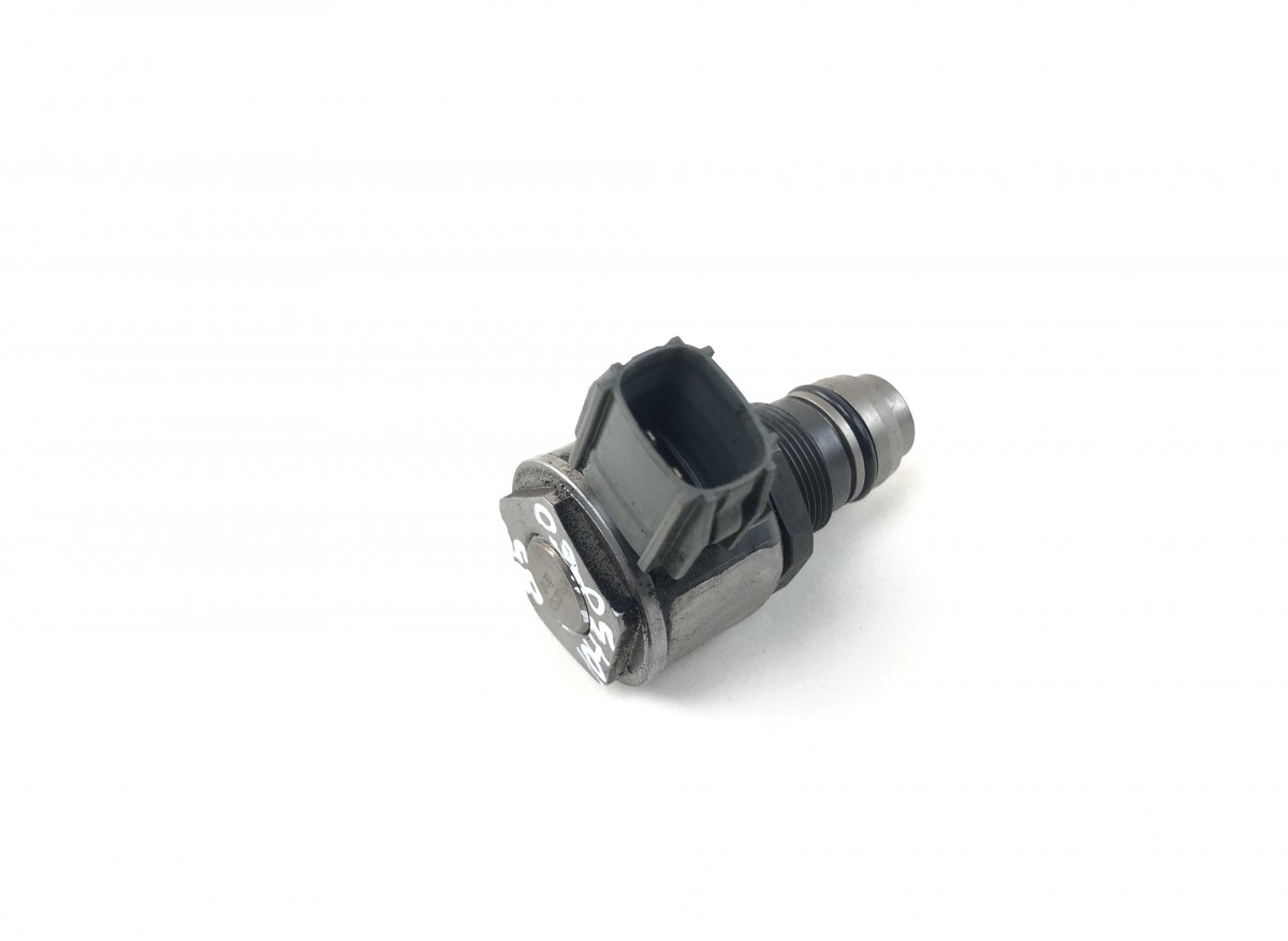 Volvo V70 Fuel pressure regulator 31405380 Fuel pressure regulator VOLVO V70 III ...