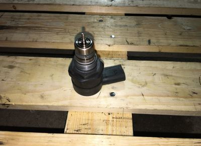 Degvielas spiediena regulators BMW 7 (E65, E66) (2001-2009)