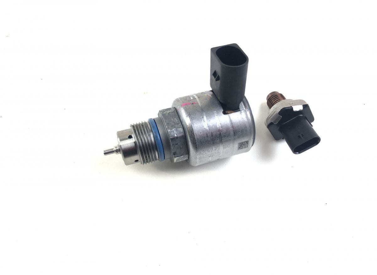 Nissan NV400 / Interstar Fuel pressure regulator