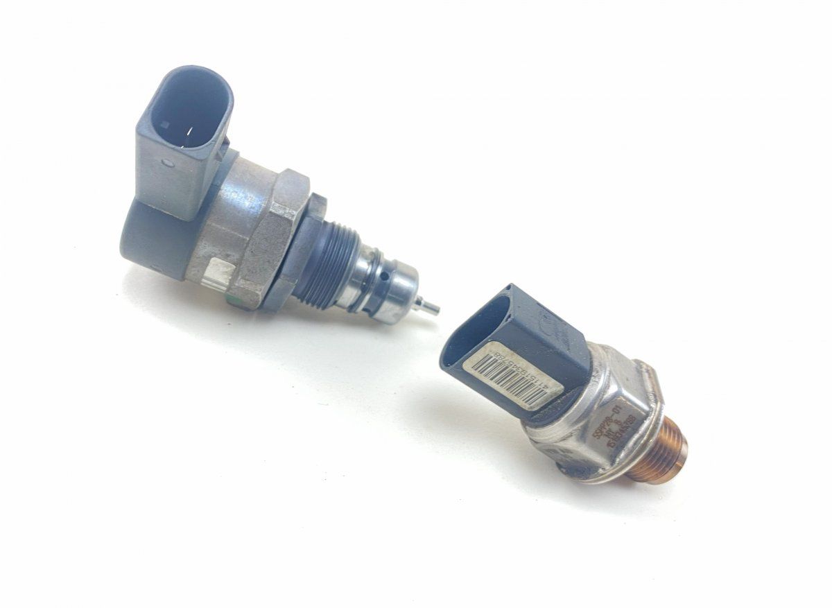 0281006254 55PP2801 55PP28-01 0281006253 Fuel pressure regulator set VW TOUAREG II (7P) (2010-2018)